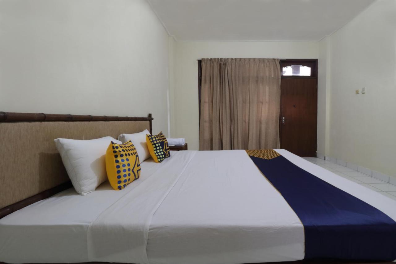 Spot On 2426 Hotel Aget Jaya II Denpasar Exterior foto