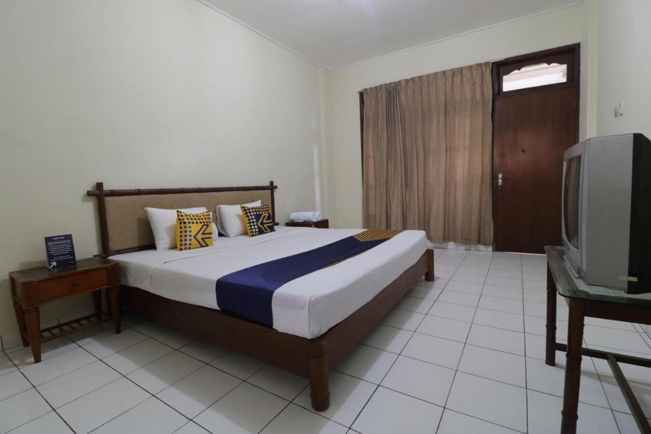 Spot On 2426 Hotel Aget Jaya II Denpasar Exterior foto
